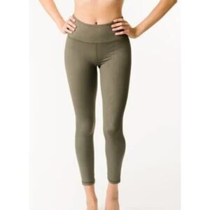 Zyia Forest Foliage Light N Tight High rise green cropped leggings 24 inch